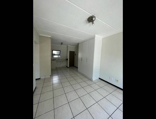 1 BEDROOM PROPERTY TO RENT IN PAULSHOF